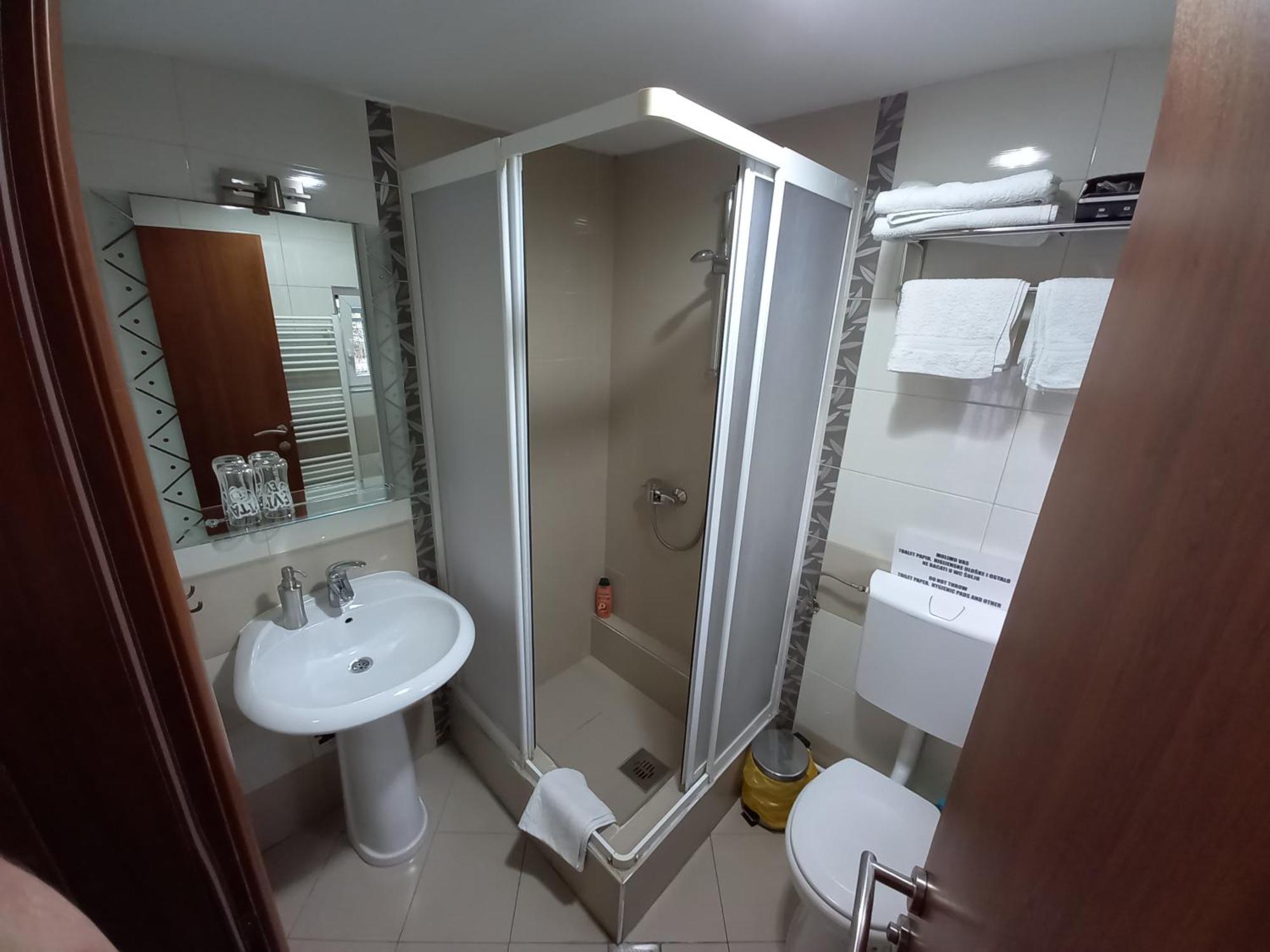 Prenociste Zan Hotel Sarajevo Ruang foto