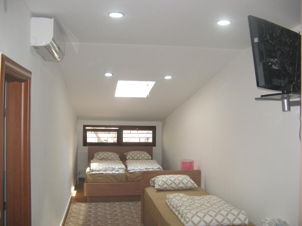 Prenociste Zan Hotel Sarajevo Bagian luar foto