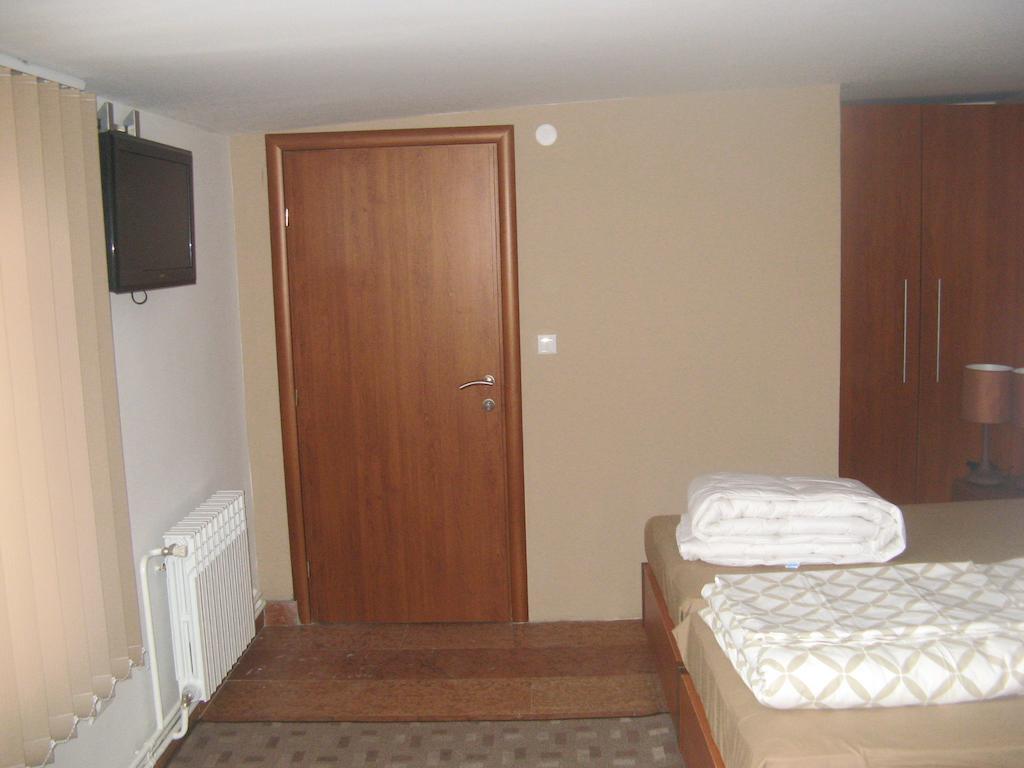 Prenociste Zan Hotel Sarajevo Bagian luar foto